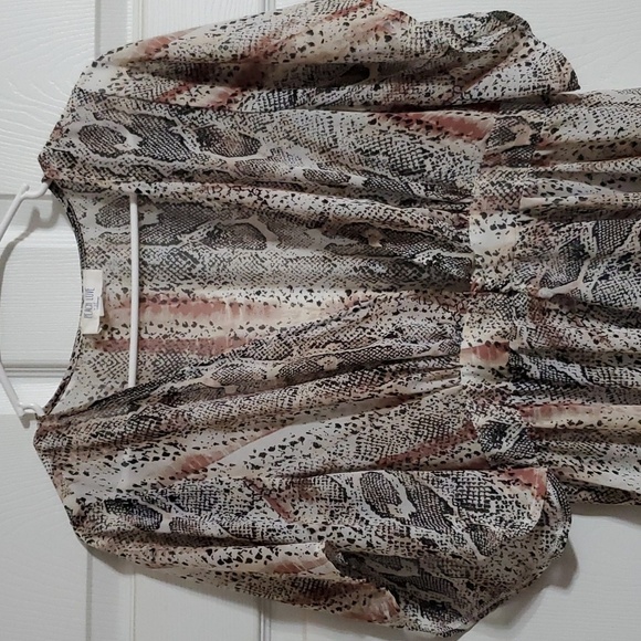 Peach Love California Bohemian Animal Print Semi Sheer Kimono Cardigan Duster - Picture 5 of 14